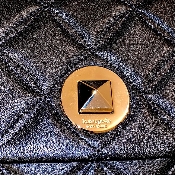 NWT ♠️ Kate Spade ♠️ black and gold Small Flap Quilted crossbody purse - Picture 4 of 6